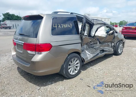 2008 Honda Odyssey Touring z USA, uszkodzony, nr VIN 5FNRL38858B097302